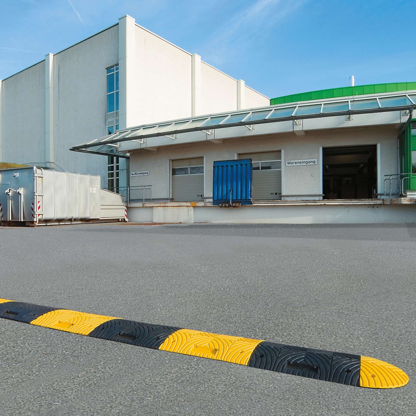 Fahrbahnschwelle TOPSTOP Recycling - Beschilderung Zentgraf
