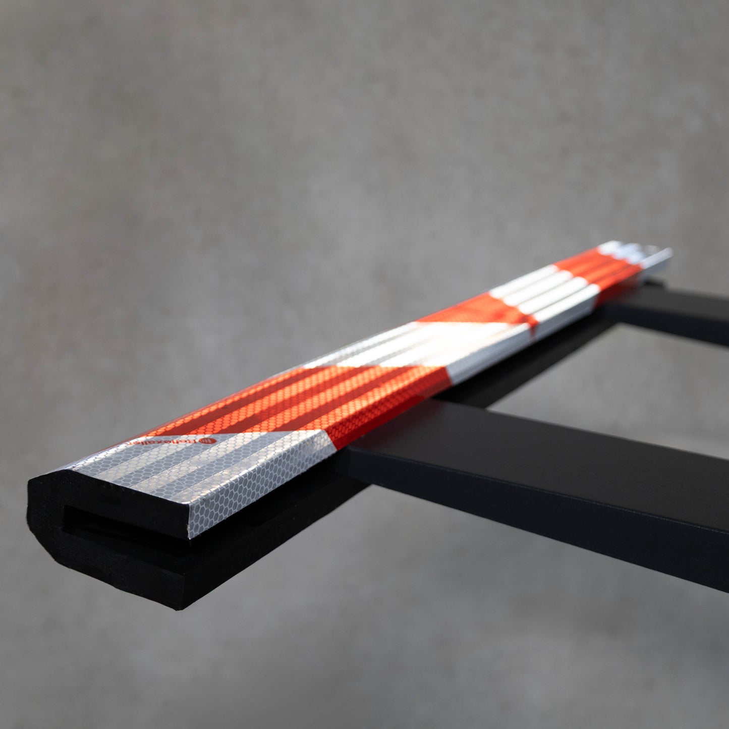 ZEBRA Warnbalken - Beschilderung Zentgraf