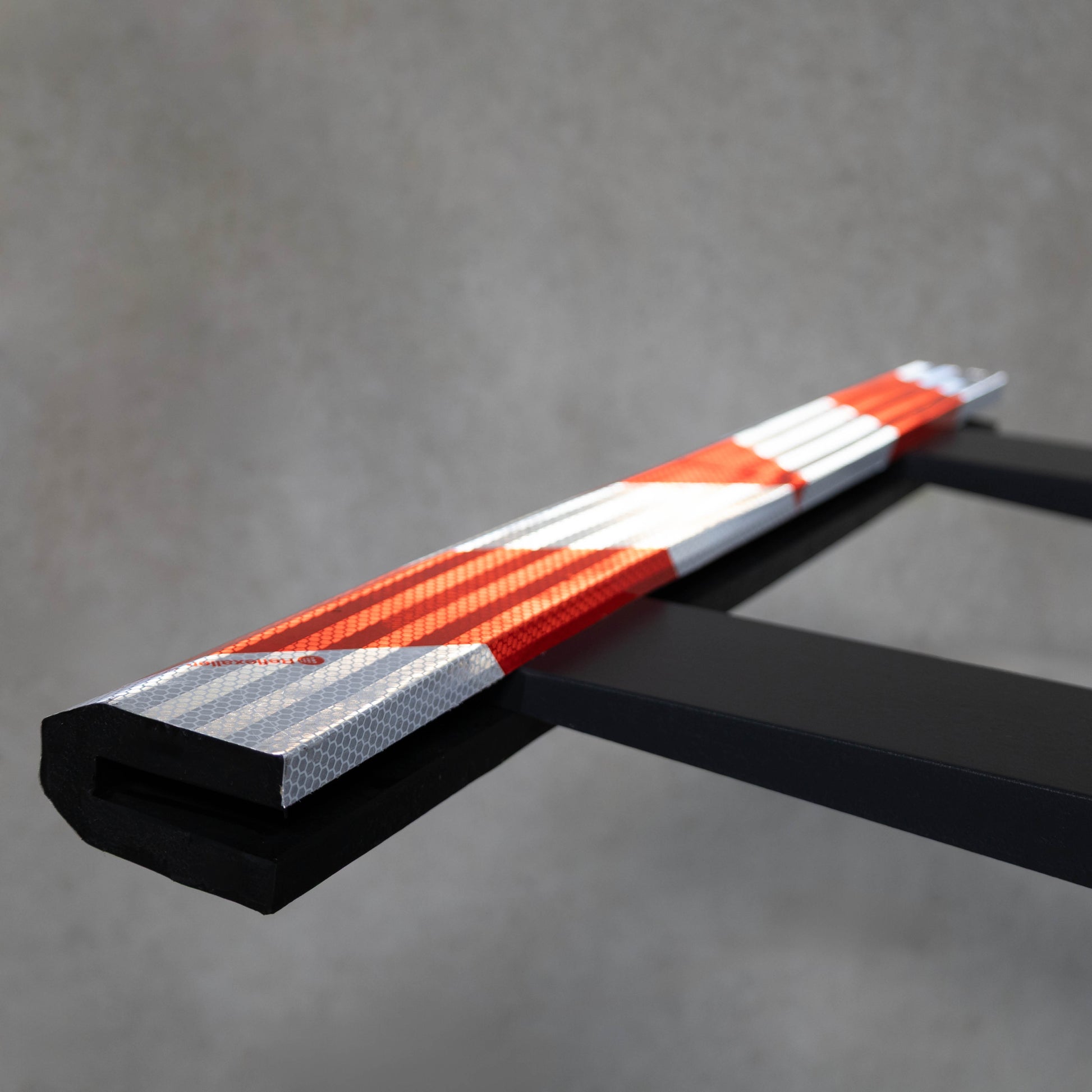 ZEBRA Warnbalken - Beschilderung Zentgraf