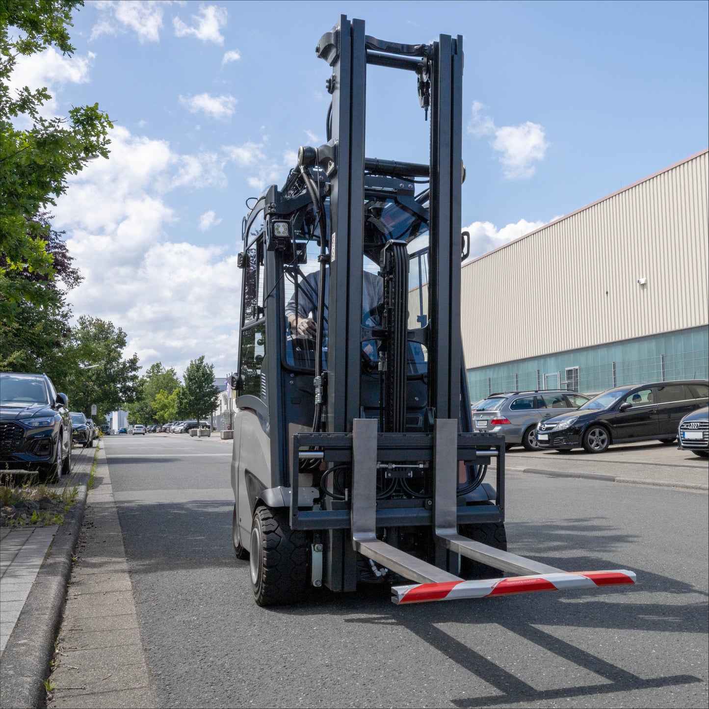 ZEBRA Warnbalken - Beschilderung Zentgraf